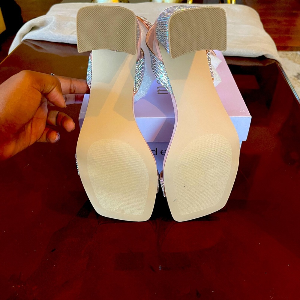 Madden Girl Size 9 Shoe